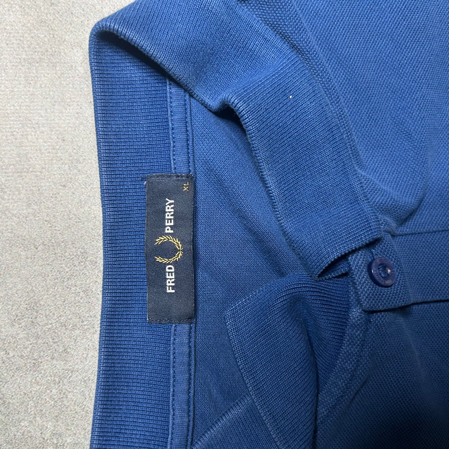 Fred Perry Poloshirt (XL)