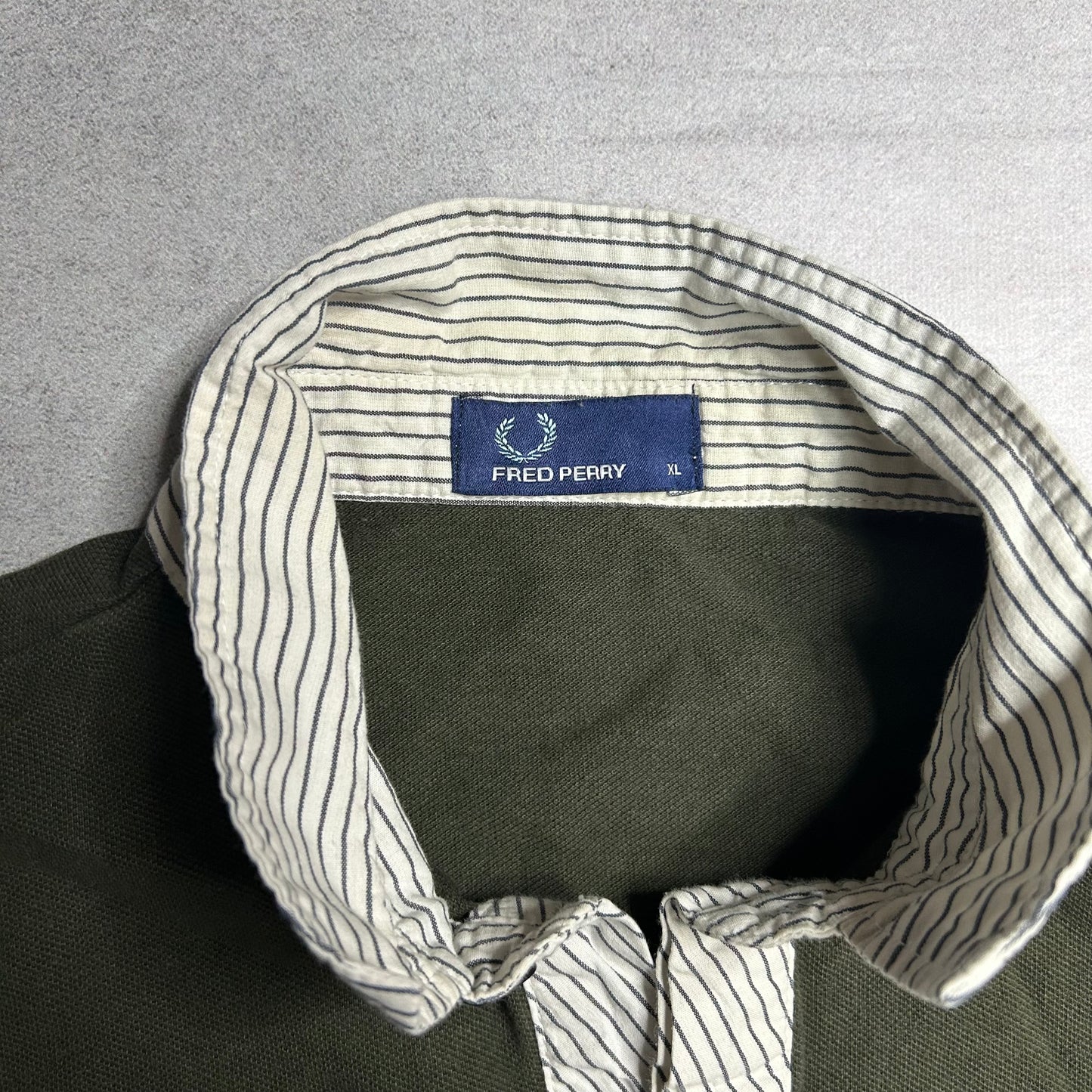 Fred Perry Poloshirt (XL)