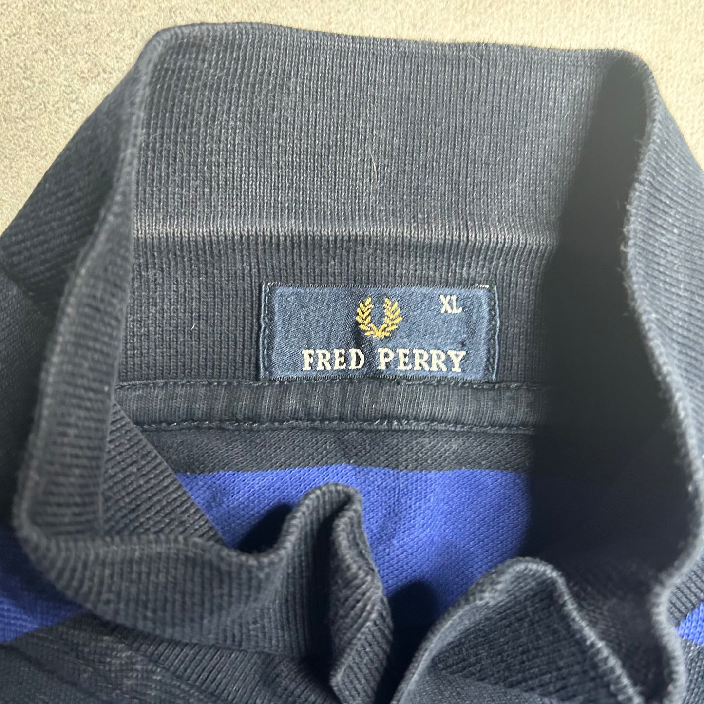 Fred Perry Poloshirt (XL)