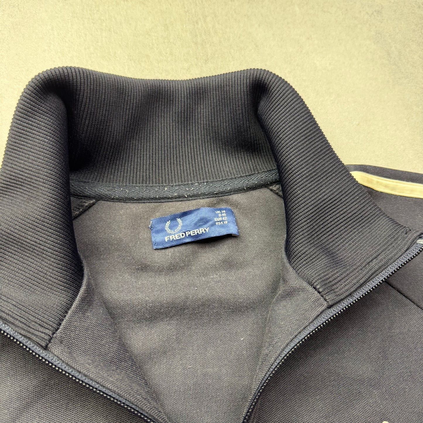 Fred Perry Trainingsjacke (UK14)