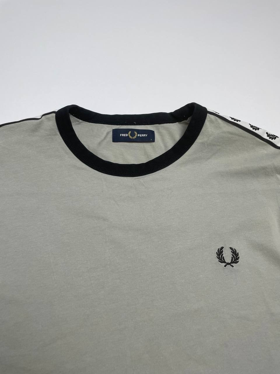 Fred Perry T-Shirt (L)