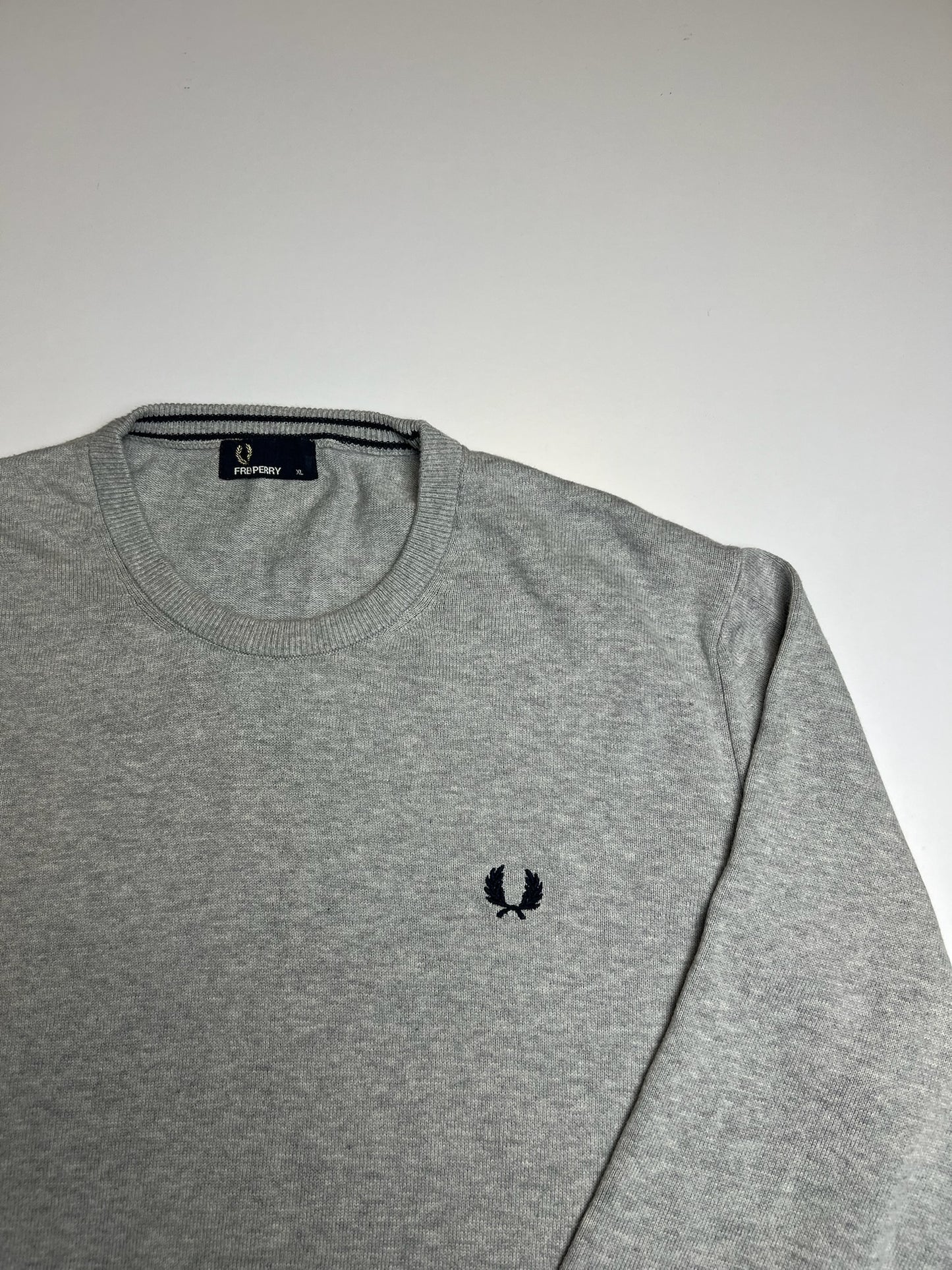 Fred Perry Pullover (XL)