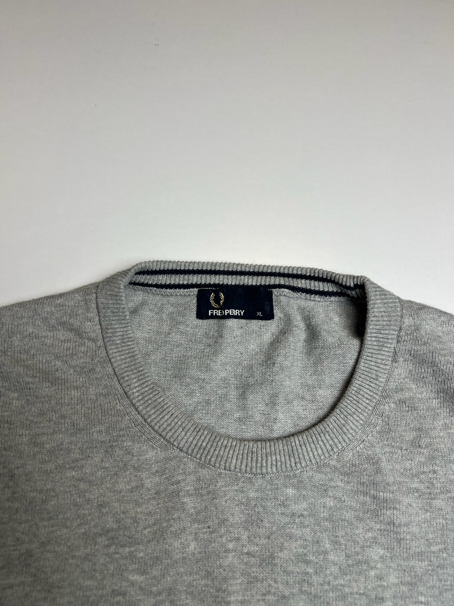 Fred Perry Pullover (XL)