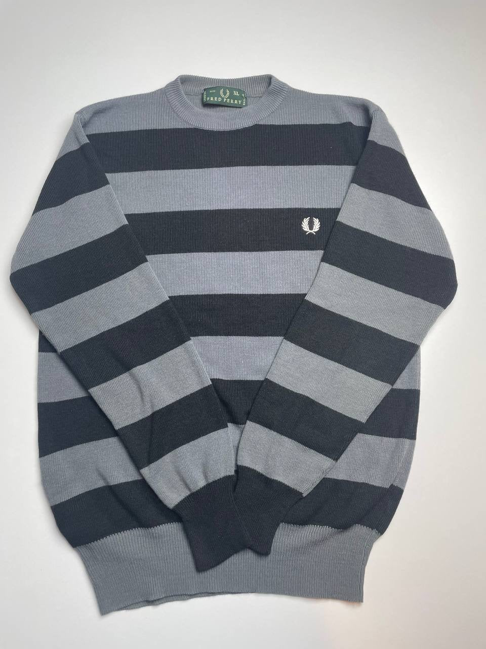 Fred Perry Pullover (XL)