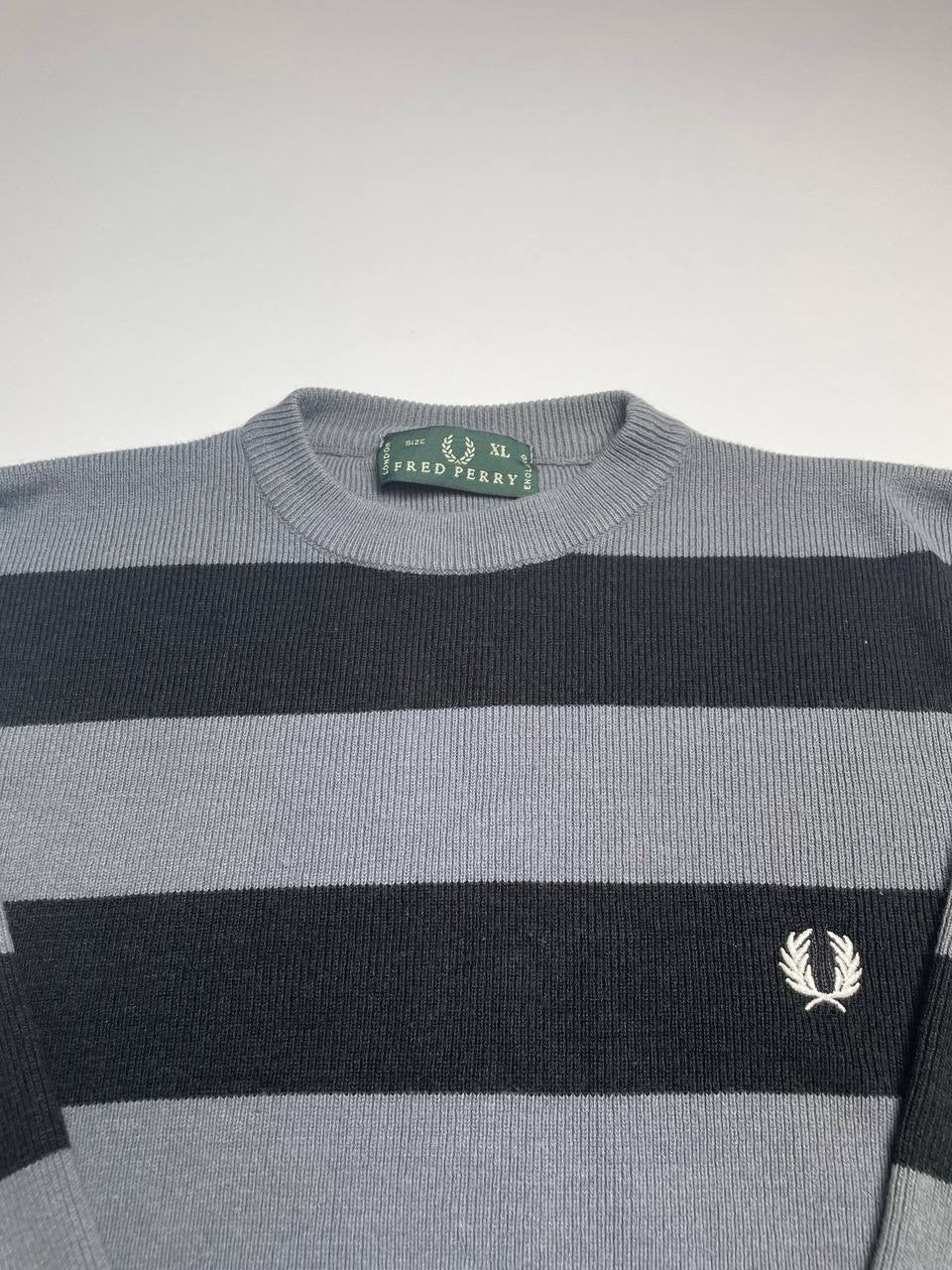 Fred Perry Pullover (XL)